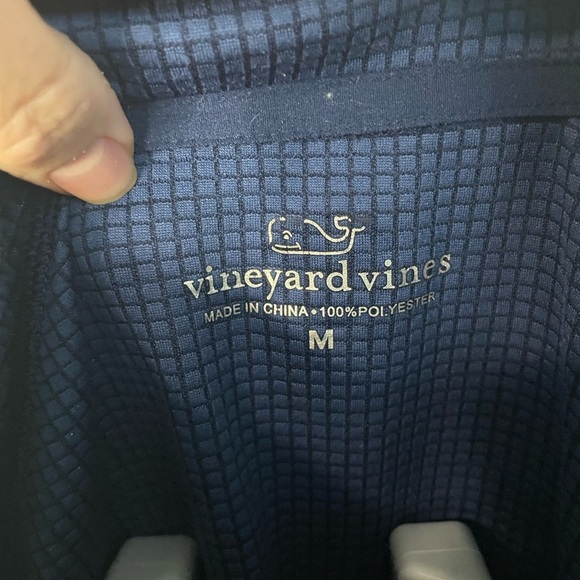 Vineyard Vines Performance M Sankatay 1/2 zip - Picture 3 of 8